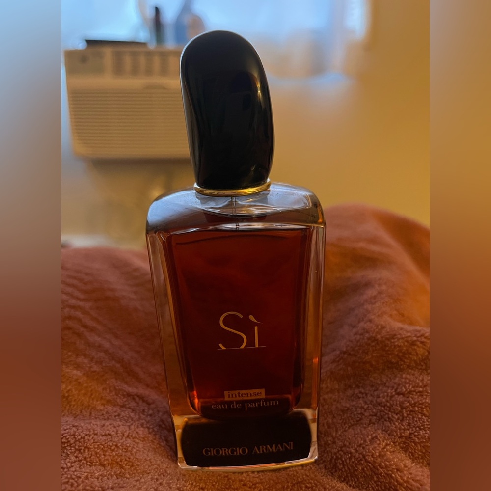 Giorgio Armani SIA Intense Perfume